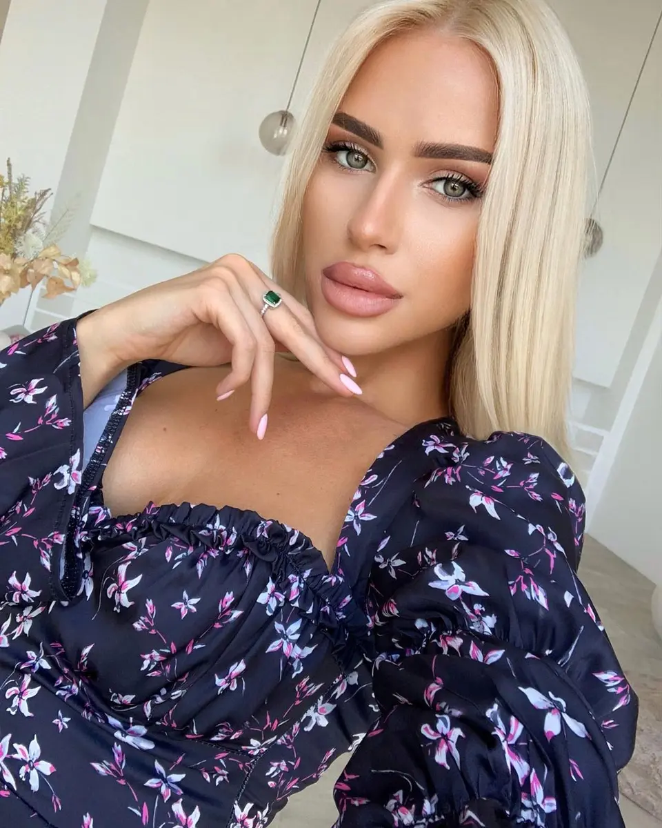 Alina escort in Dubai