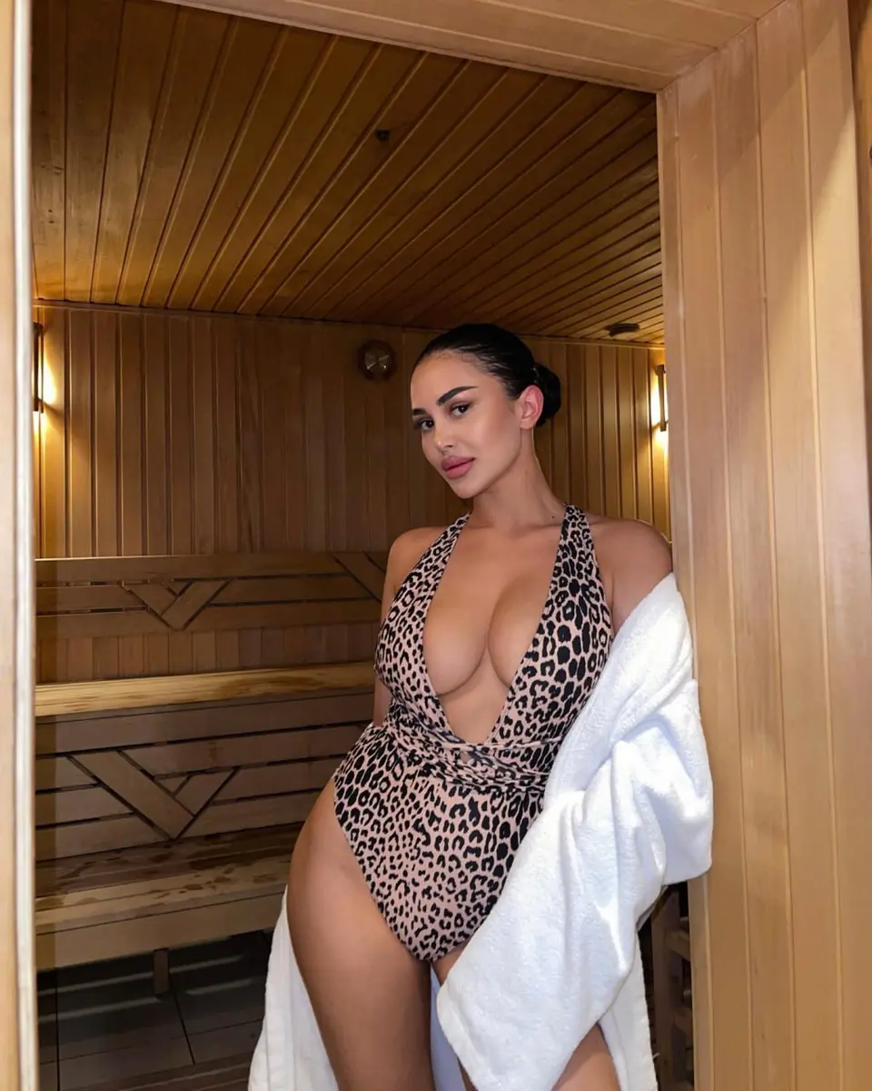 Asya escort in Dubai