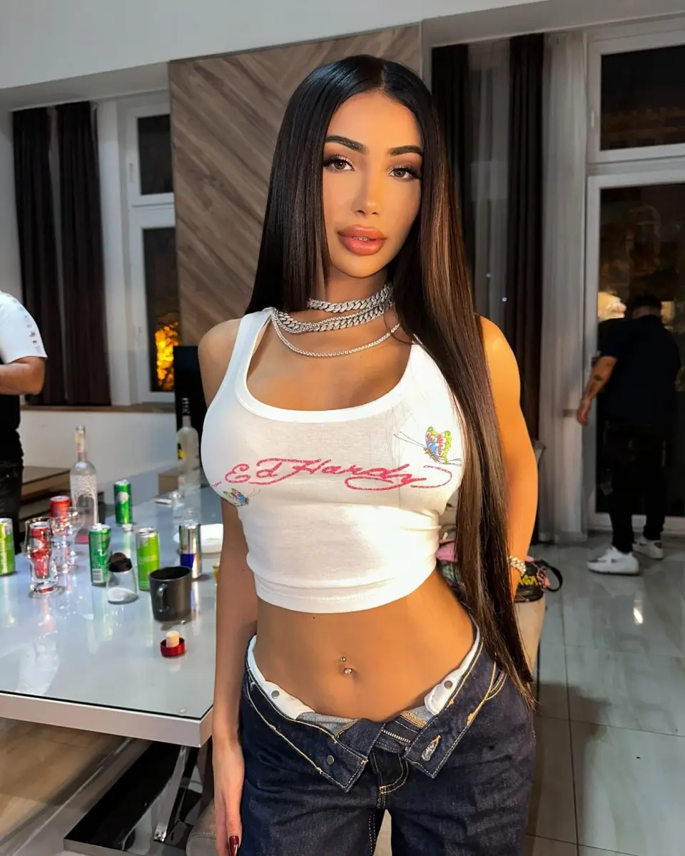 Elza escort in Dubai