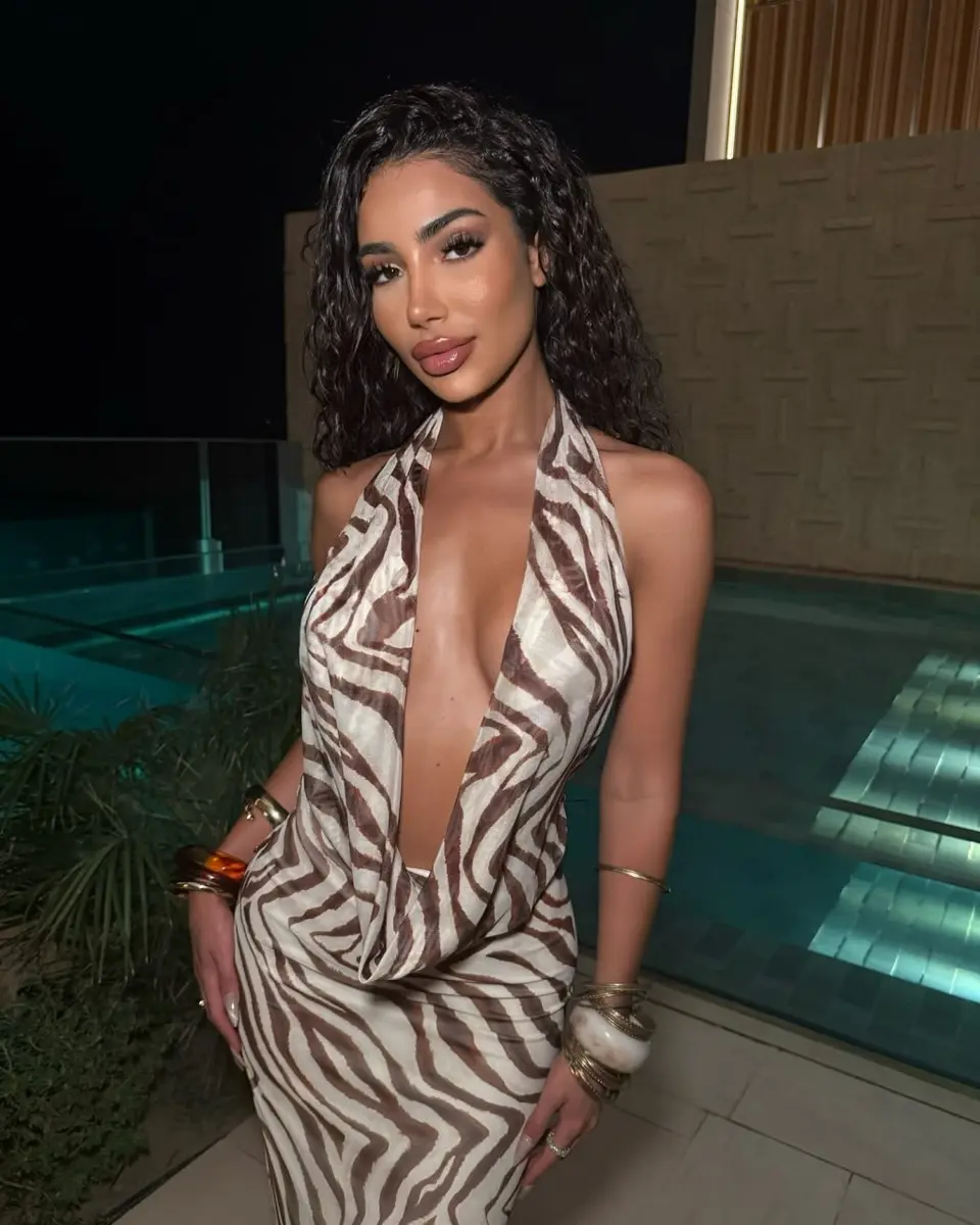 Elza escort in Dubai