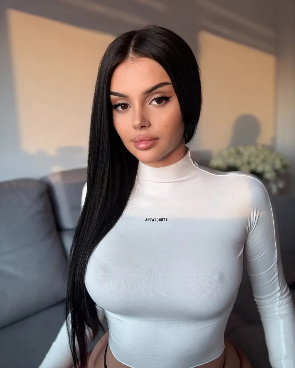 Inessa escort in Dubai