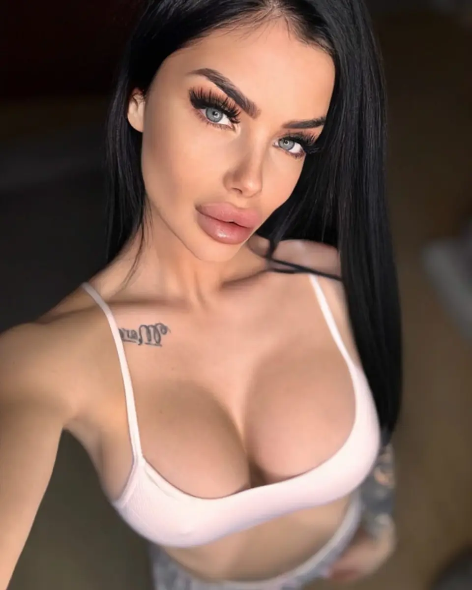 Xenia escort in Dubai